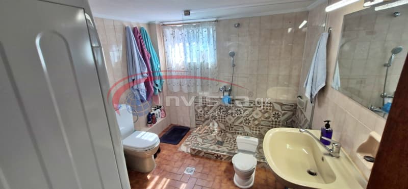 Apartment in Center, Pylea — Photo 14 of 25