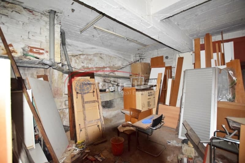 Warehouse in Nea Krini, Kalamaria — Photo 1 of 5