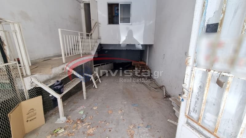 Warehouse in Agios Panteleimon, Kalamaria — Photo 9 of 26