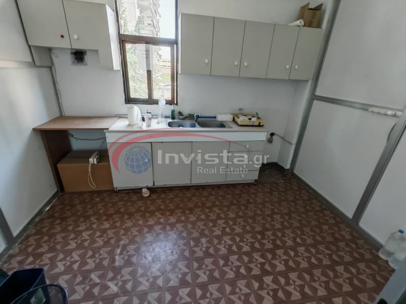 Ελαφρύς Βιομηχανικός Χώρος στην Ζωοδόχου Πηγής, Αμπελόκηποι — Φωτογραφία 9 από 17