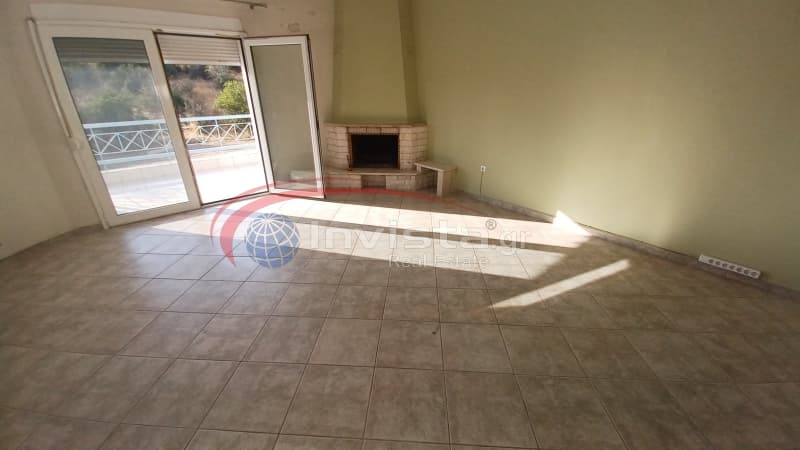 House in Center, Panorama — Photo 1 of 25