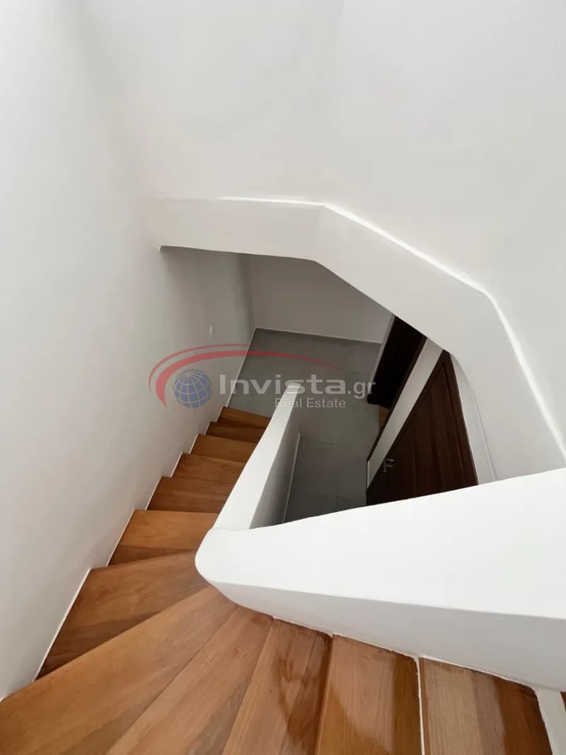 House in Panorama, Panorama — Photo 16 of 20