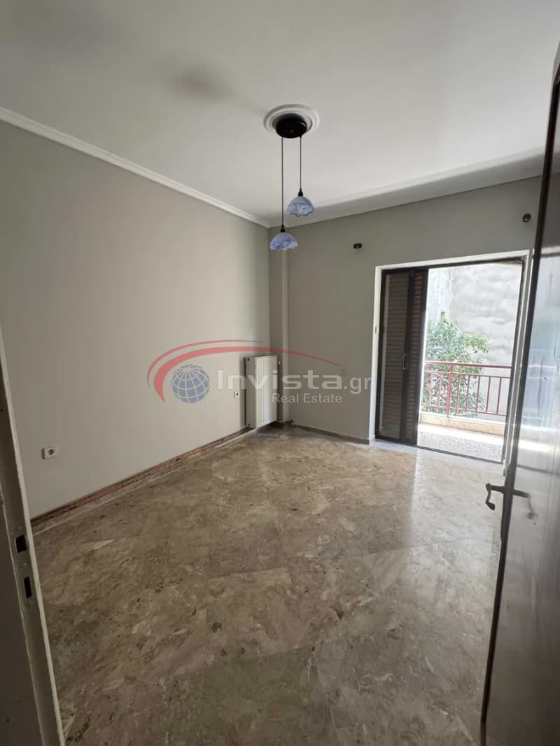 Apartment in Agios Panteleimon, Kalamaria — Photo 4 of 12