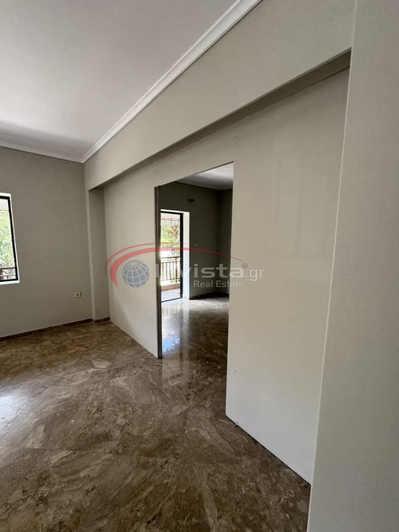 Apartment in Agios Panteleimon, Kalamaria — Photo 3 of 12