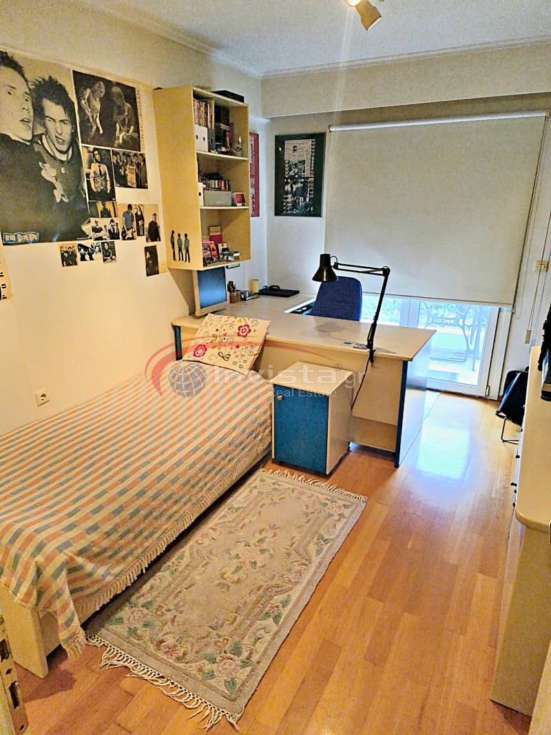 House in Center, Panorama — Photo 6 of 30