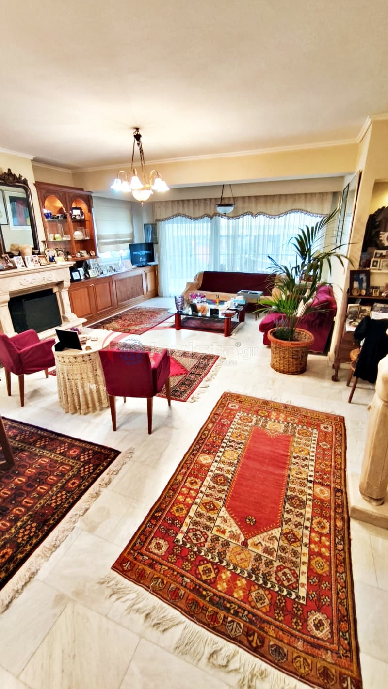 House in Center, Panorama — Photo 15 of 30