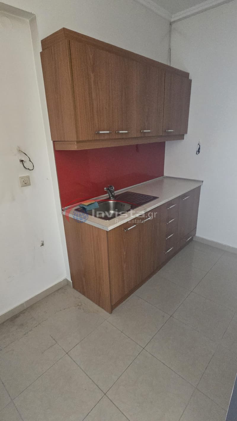 Office in Foinikas, Kalamaria — Photo 6 of 21