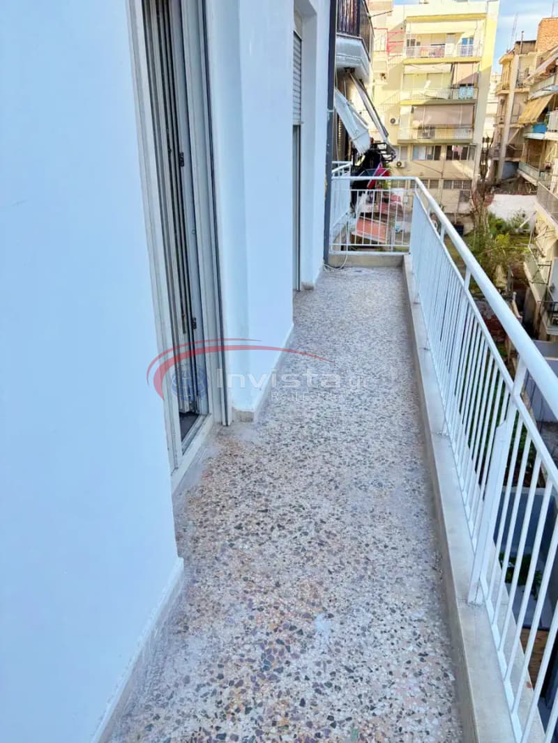 Apartment in Skeparni, Ampelokipoi — Photo 1 of 8