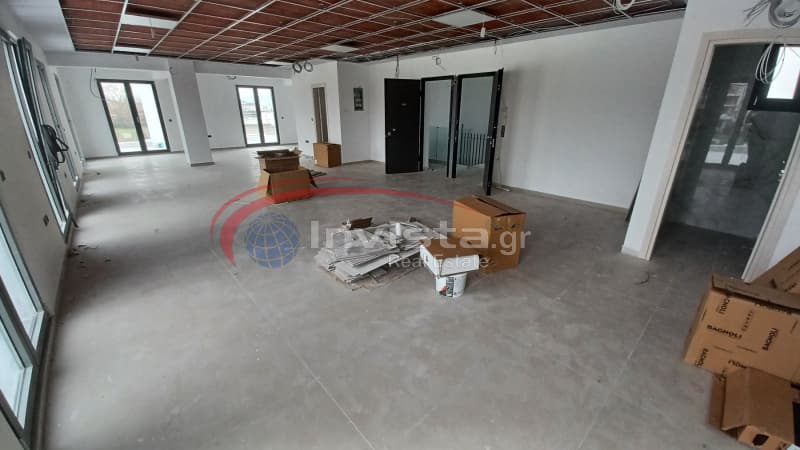 Retail Store in Center, Thermi — Photo 18 of 20
