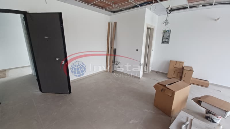 Retail Store in Center, Thermi — Photo 11 of 20