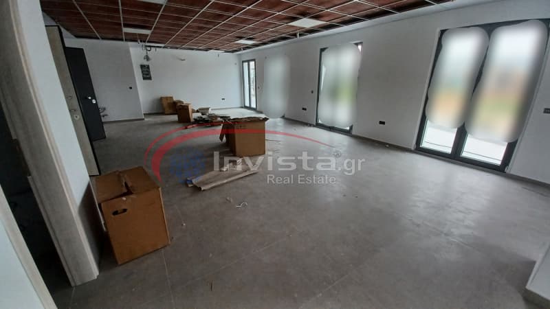 Retail Store in Center, Thermi — Photo 15 of 20