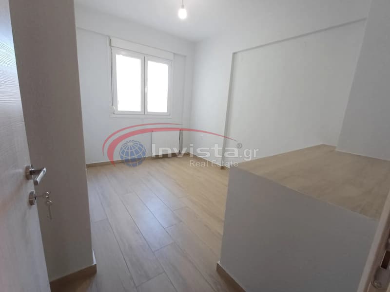 Apartment in Foinikas, Kalamaria — Photo 11 of 21