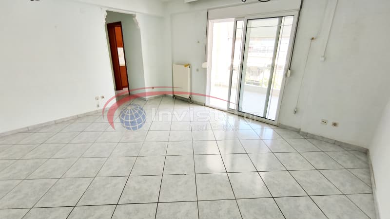 Apartment in Center, Thermi — Photo 2 of 19