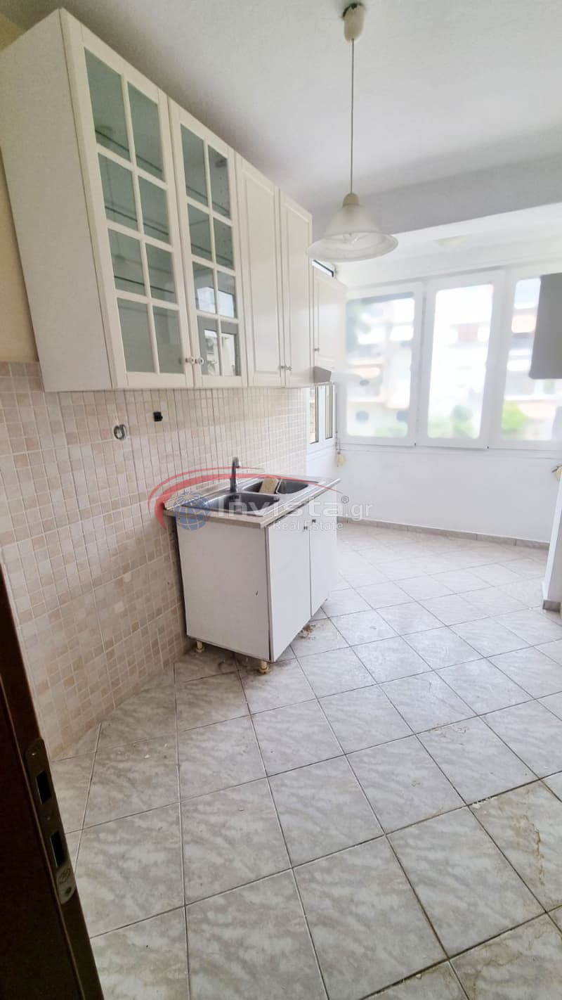 Apartment in Nea Krini, Kalamaria — Photo 7 of 20