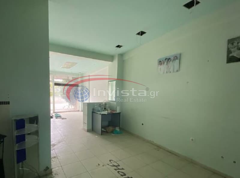 Retail Store in Palaiokastro, Oreokastro — Photo 1 of 4