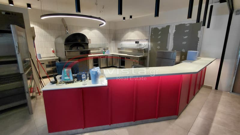 Retail Store in Center, Thermi — Photo 2 of 9