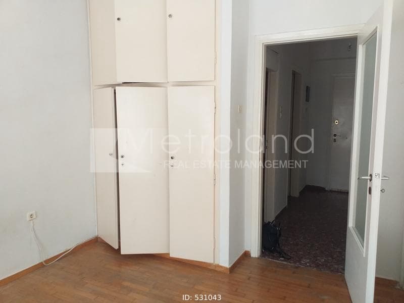 Apartment in Politechnioupoli, Zografou — Photo 3 of 9