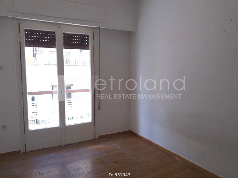 Apartment in Politechnioupoli, Zografou — Photo 2 of 9