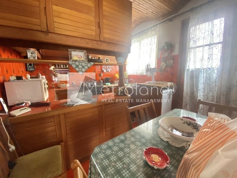 Apartment in Agios Ioannis Chrisostomos, Nikaia — Photo 6 of 10