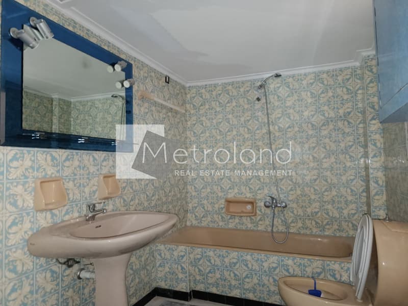 Apartment in Aspra Chomata, Nikaia — Photo 10 of 12