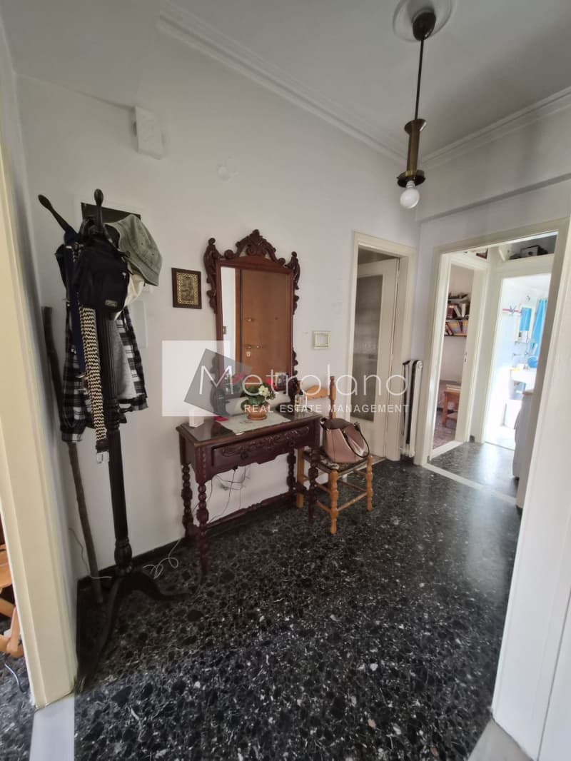Apartment in Evaggelistria, Piraeus — Photo 2 of 19
