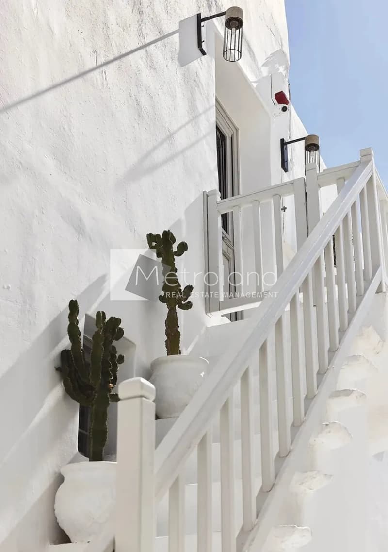 House in Kastro, Mykonos — Photo 1 of 13