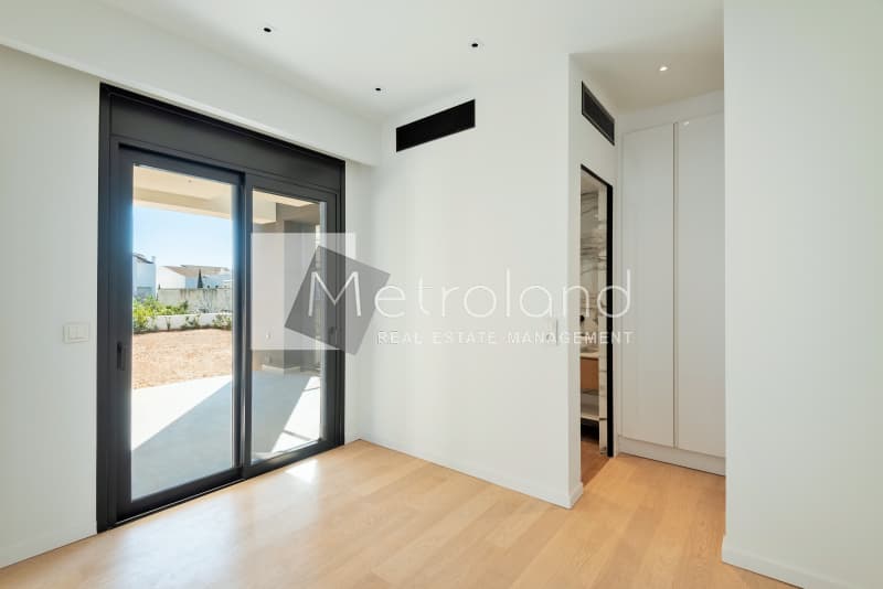 House in Panionia, Glyfada — Photo 14 of 24