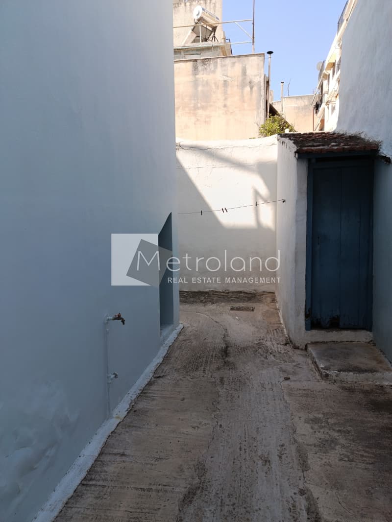 Apartment in Agios Ioannis Chrisostomos, Nikaia — Photo 12 of 12