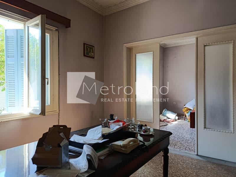 Apartment in Agios Ioannis Chrisostomos, Nikaia — Photo 2 of 12