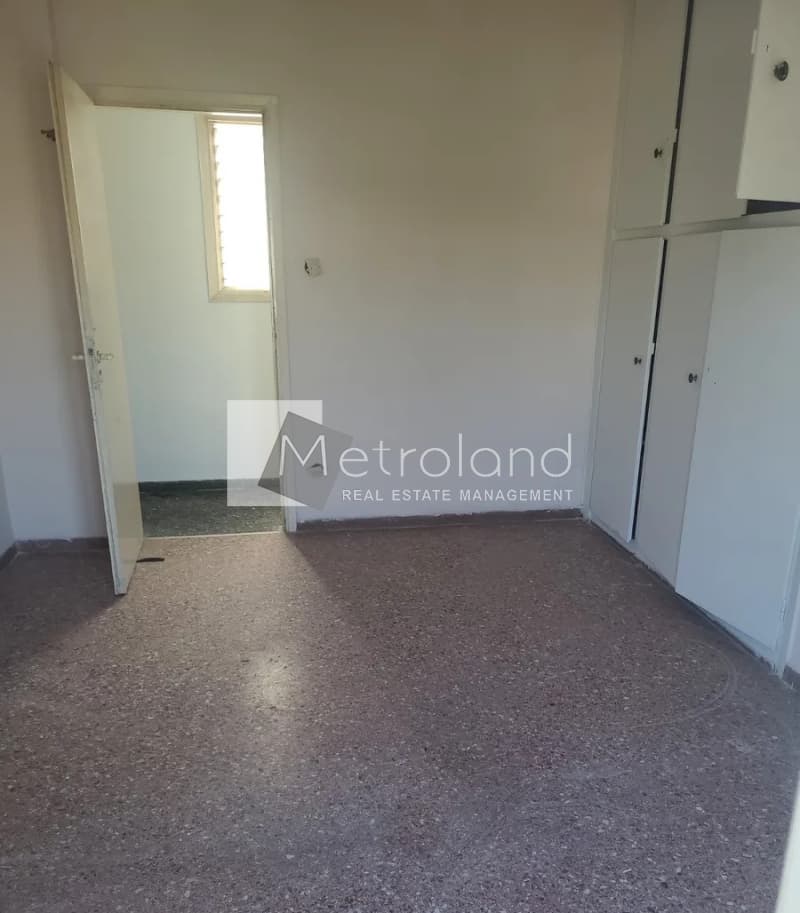 Apartment in Kaminia, Piraeus — Photo 4 of 8