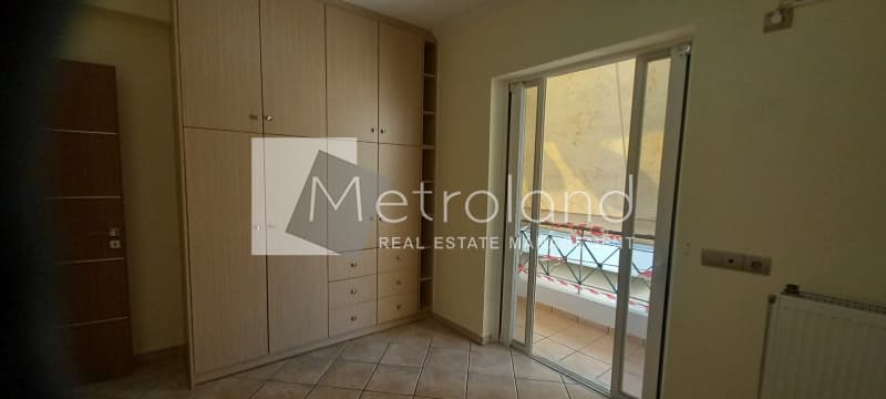 Apartment in Center, Nikaia — Photo 7 of 12