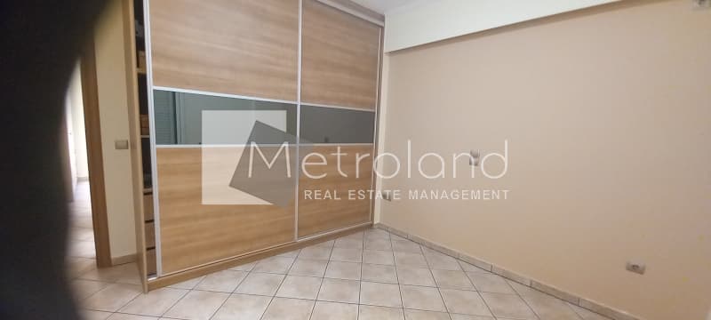 Apartment in Center, Nikaia — Photo 8 of 12