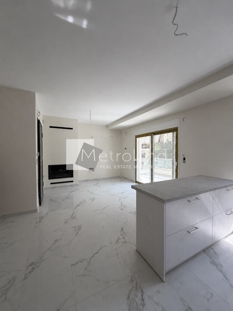 Apartment in Pigada, Piraeus — Photo 2 of 18