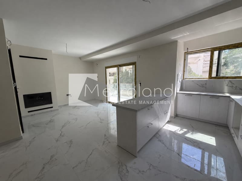 Apartment in Pigada, Piraeus — Photo 1 of 18