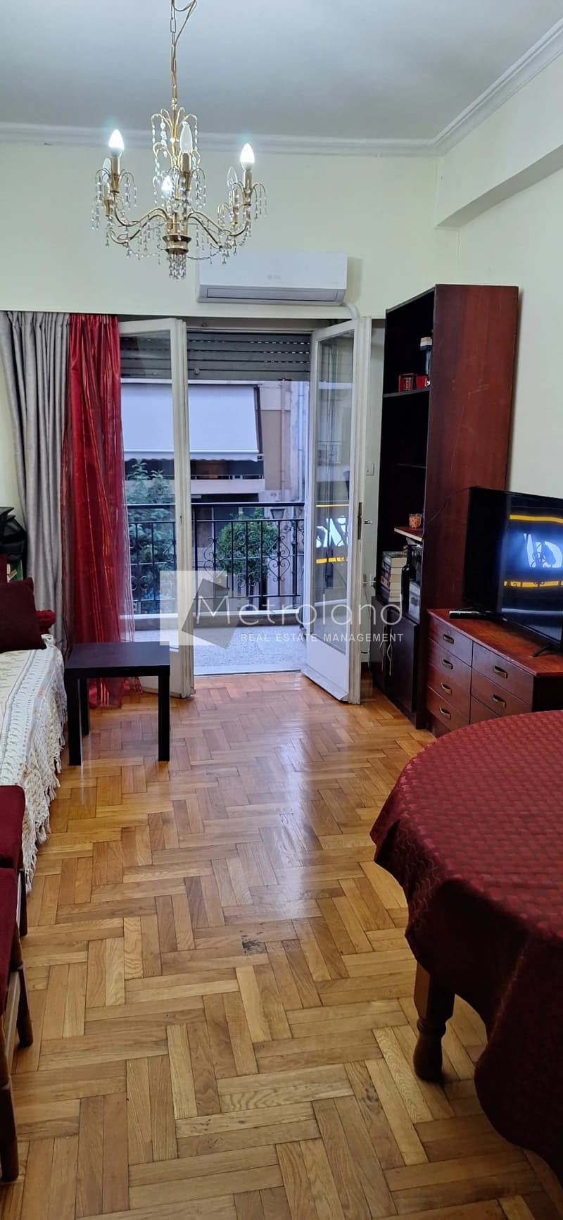 Apartment in Evaggelistria, Piraeus — Photo 1 of 9