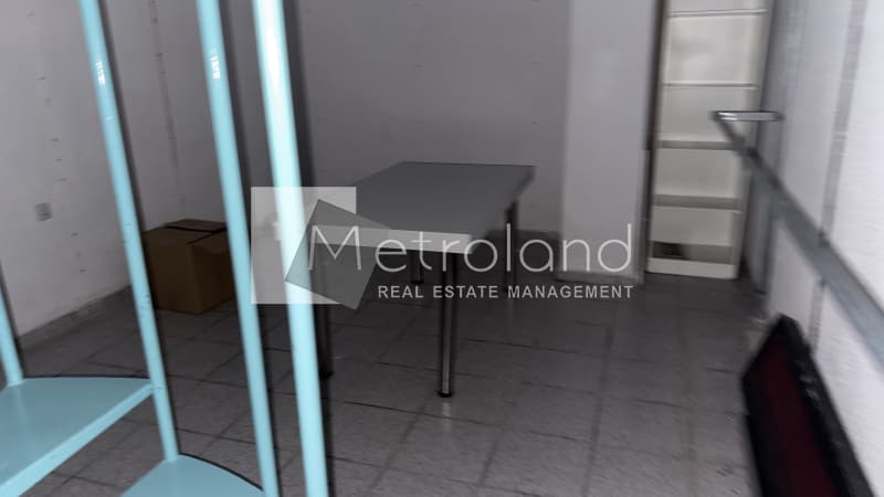 Retail Store in Eleftherias square, Koridallos — Photo 13 of 15
