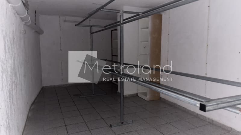 Retail Store in Eleftherias square, Koridallos — Photo 12 of 15