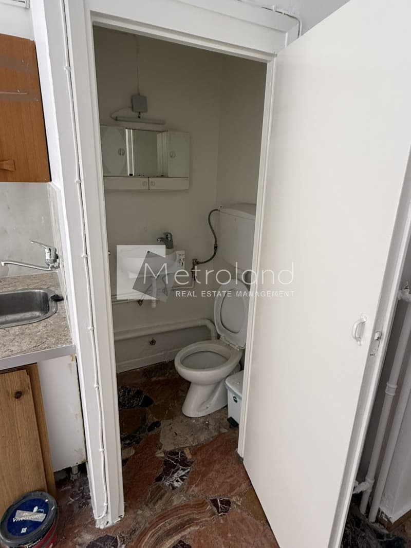 Γραφείο στην Νεκροταφείο, Νίκαια — Φωτογραφία 4 από 5