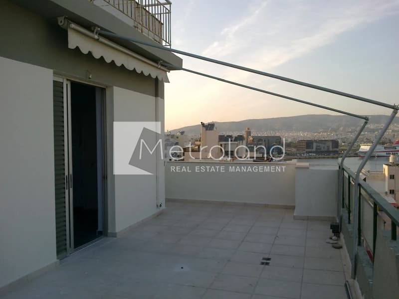 Apartment in Chatzikiriakeio, Piraeus — Photo 1 of 12
