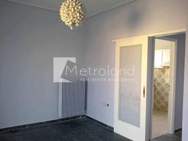 Apartment in Chatzikiriakeio, Piraeus — Photo 9 of 12
