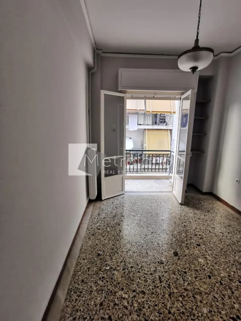 Apartment in Pigada, Piraeus — Photo 4 of 11