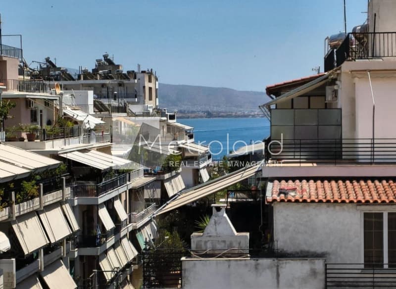 Διαμέρισμα στην Φρεαττύδα, Πειραιάς — Φωτογραφία 13 από 14