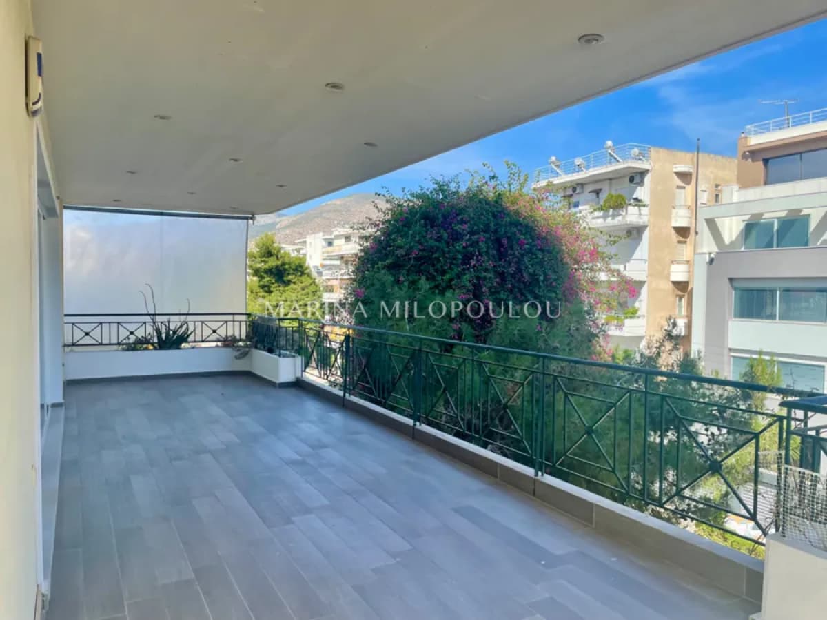 Διαμέρισμα στην Πυρνάρι, Γλυφάδα — Φωτογραφία 2 από 28