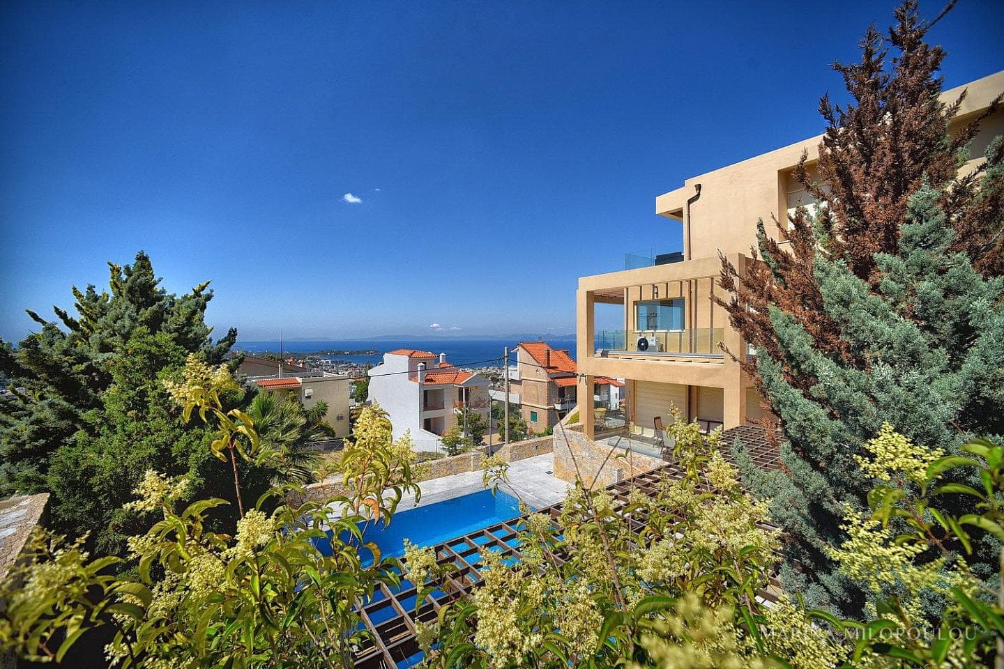 House in Exochi, Voula — Photo 1 of 30