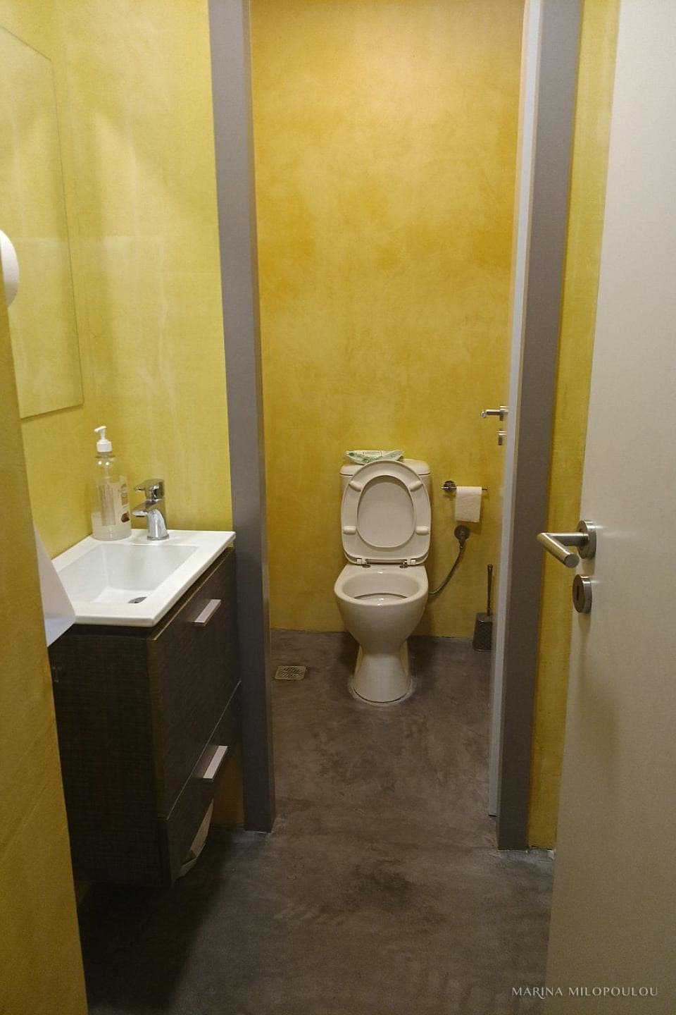 Retail Store in Evaggelistria, Piraeus — Photo 8 of 9