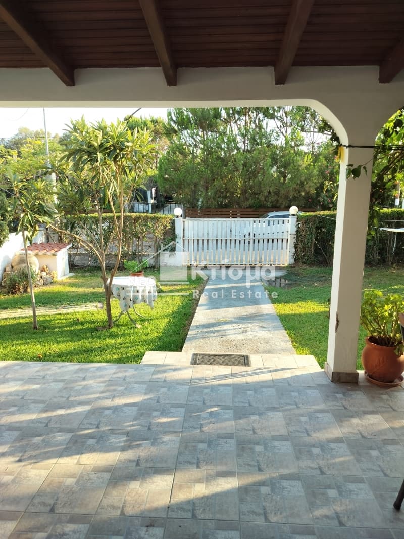 House in Kiani Akti, Pirgos — Photo 5 of 30