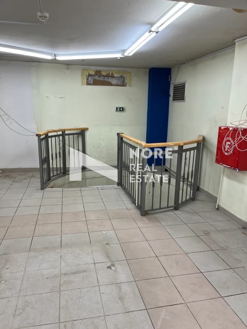Retail Store in Eptalofos, Ampelokipoi — Photo 23 of 25