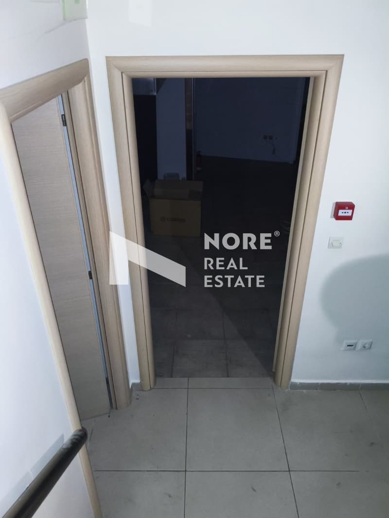 Retail Store in Plagiari, Mikra — Photo 16 of 24