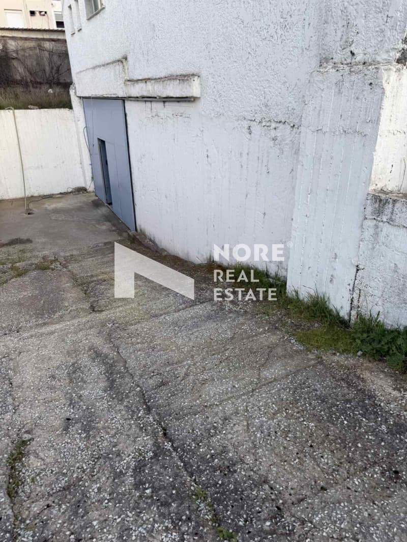 Ελαφρύς Βιομηχανικός Χώρος στην Κέντρο, Θέρμη — Φωτογραφία 17 από 18