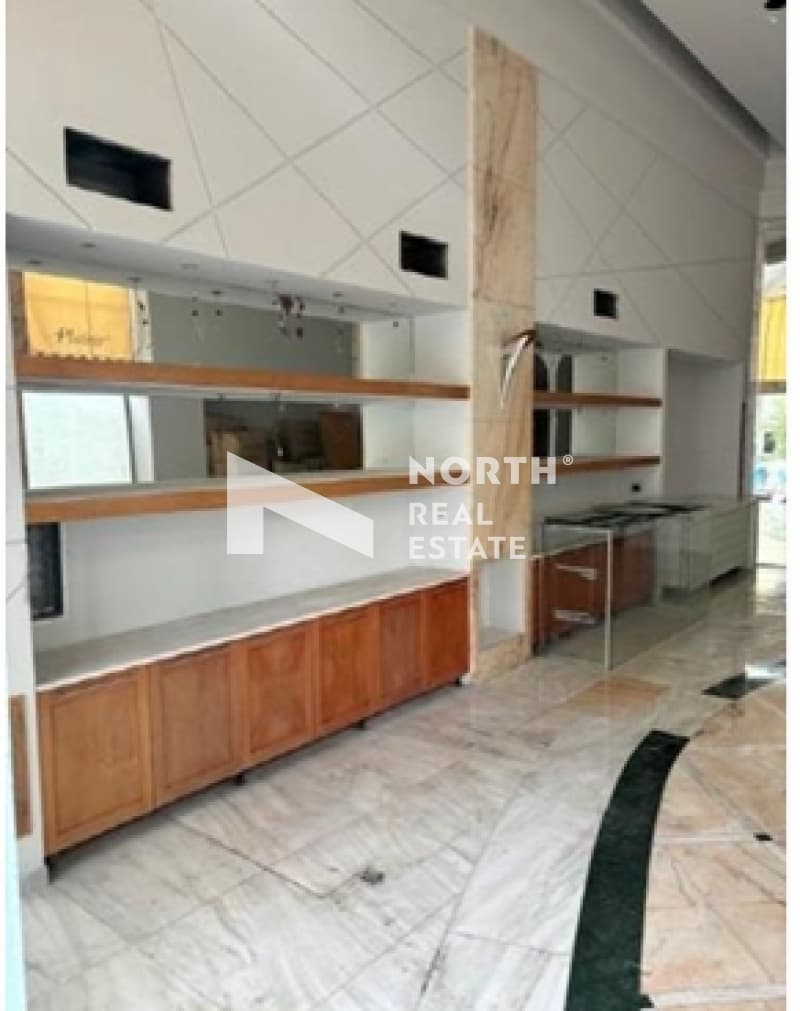 Retail Store in Nea Krini, Kalamaria — Photo 1 of 4